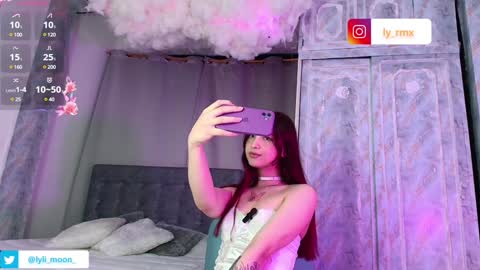 Snapshot of lylita_moon chatting on December 16, 3:40 am Littl online show from December 16, 3:40 am