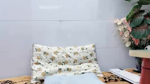 lyly_sweet97 online show from March 3, 1:01 am