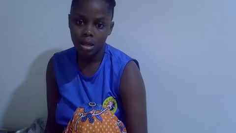 lyn_anna online show from April 12, 3:33 am