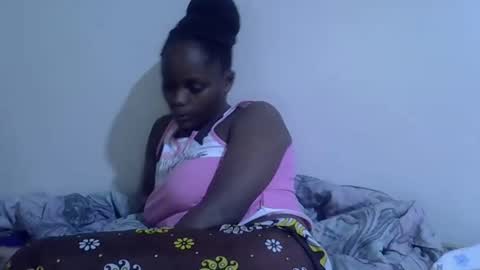 Snapshot of lyn_anna chatting on April 21, 3:35 am lyn_anna online show from April 21, 3:35 am