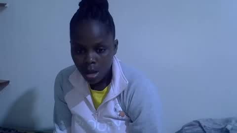 Snapshot of lyn_anna chatting on May 16, 12:40 am lyn_anna online show from May 16, 12:40 am