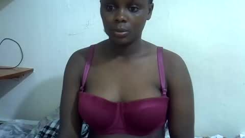 Snapshot of lyn_anna chatting on June 10, 5:56 pm lyn_anna online show from June 10, 5:56 pm