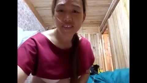 lyn_eva online show from March 20, 1:21 am