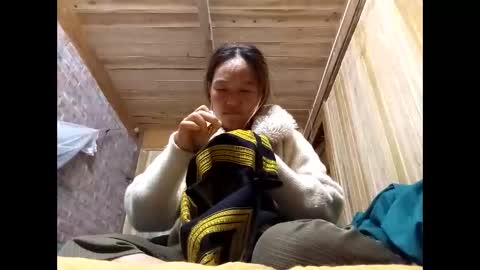 lyn_eva online show from April 1, 11:57 pm