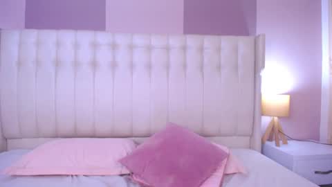 Lyn online show from February 5, 2:16 pm