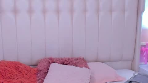 Lyn online show from October 27, 11:58 am