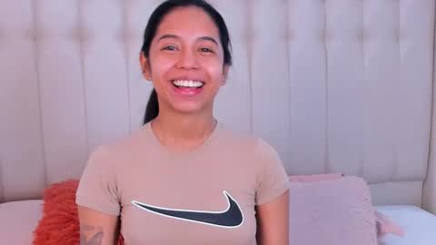 Lyn online show from November 21, 11:09 am