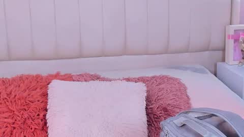 Lyn online show from January 16, 11:14 am