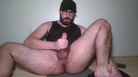 Snapshot of lynchian14 chatting on February 25, 1:37 am lynchian14 online show from February 25, 1:37 am