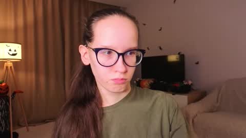 Sara online show from November 10, 4:06 pm