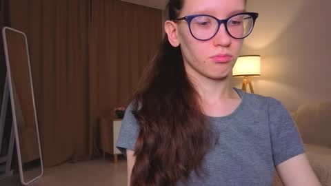 Sara online show from December 14, 5:18 pm