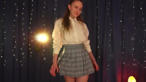 Lynn online show from January 19, 5:39 pm