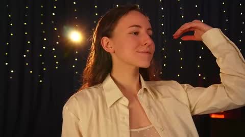 Lynn online show from February 19, 9:06 am