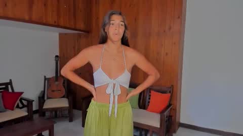  LYNN  online show from November 17, 4:40 am