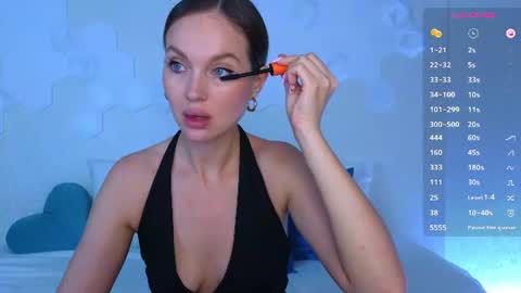 Snapshot of lynna_sparks chatting on June 14, 2:09 am Lana online show from June 14, 2:09 am