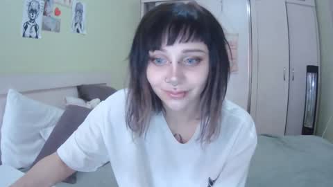 Kira online show from September 25, 10:41 am