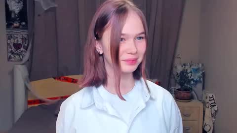 Cozy Lynns room online show from November 17, 8:42 am