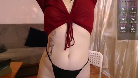 lynne_dawson online show from December 8, 2:09 pm