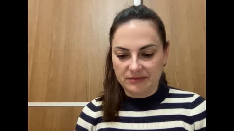 Snapshot of lyracassia chatting on April 3, 7:12 pm lyracassia online show from April 3, 7:12 pm