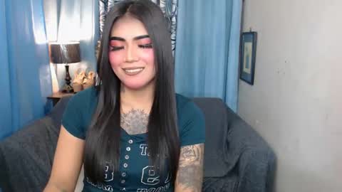 lytatto_lashes online show from June 16, 1:03 pm