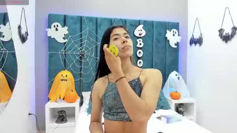 Lyxi online show from October 12, 11:31 am