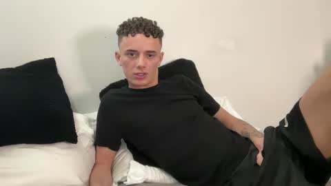  NEW   Leo  lz britboy online show from March 28, 3:11 pm