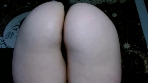 M0lly online show from March 18, 3:48 pm