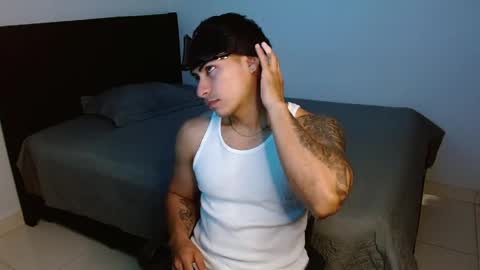 MICHAEL online show from April 2, 11:46 pm