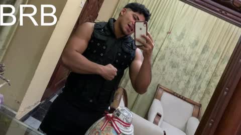 Snapshot of m1chaelx_ chatting on June 7, 9:18 pm MICHAEL online show from June 7, 9:18 pm