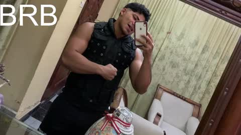 Snapshot of m1chaelx_ chatting on June 14, 7:38 pm MICHAEL online show from June 14, 7:38 pm