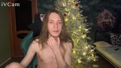 Snapshot of m1shq chatting on January 4, 11:59 pm m1shq online show from January 4, 11:59 pm