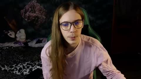 Snapshot of m1shq chatting on March 5, 10:21 pm m1shq online show from March 5, 10:21 pm