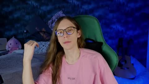 Snapshot of m1shq chatting on September 13, 2:50 pm m1shq online show from September 13, 2:50 pm