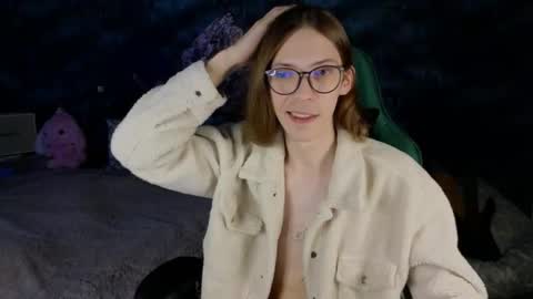 Snapshot of m1shq chatting on September 23, 10:57 pm m1shq online show from September 23, 10:57 pm