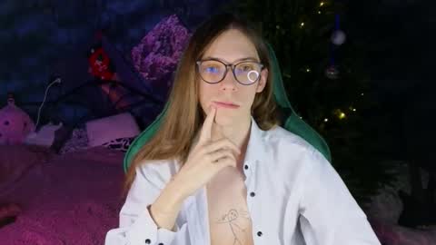 Snapshot of m1shq chatting on January 17, 11:30 pm m1shq online show from January 17, 11:30 pm