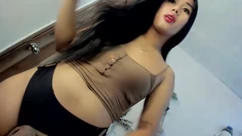 Snapshot of m1ssjanelana69 chatting on May 21, 1:12 am Janelovesu online show from May 21, 1:12 am