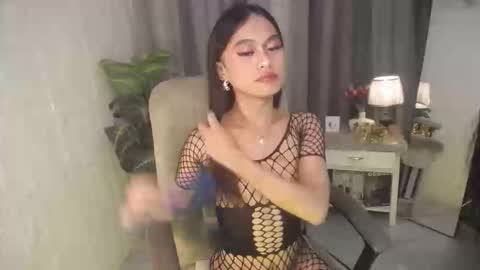 Cutie Yassie online show from March 13, 4:57 pm