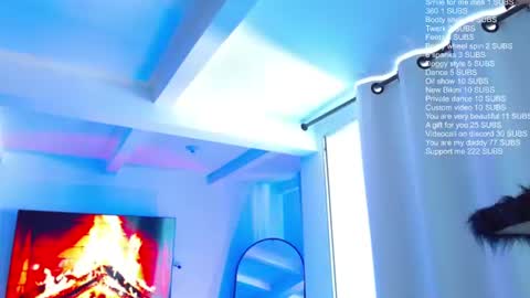 Snapshot of m33li chatting on June 17, 10:00 pm Meli online show from June 17, 10:00 pm