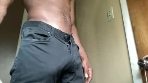 Snapshot of m4st3rmarcus chatting on June 1, 9:27 pm Marcus Black online show from June 1, 9:27 pm