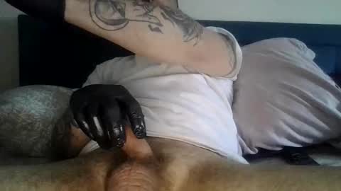 Snapshot of m_80 chatting on April 27, 12:47 pm m 80 online show from April 27, 12:47 pm