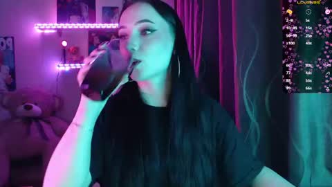 Melissa online show from July 28, 6:20 pm