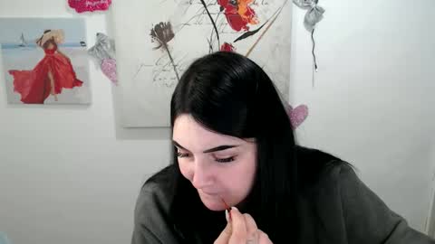 m_i_k_i_ online show from March 10, 12:10 pm