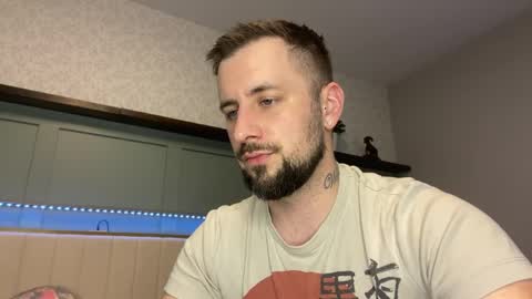 Snapshot of m_stephen chatting on May 9, 10:04 pm m_stephen online show from May 9, 10:04 pm