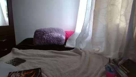 maaddy_thompson online show from February 4, 8:36 pm