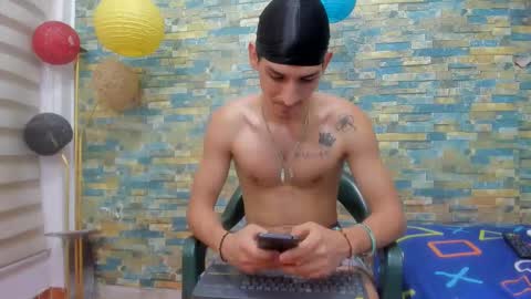 Snapshot of maaster420 chatting on January 12, 8:25 pm itgram pezlo josue online show from January 12, 8:25 pm
