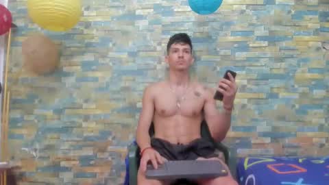 Snapshot of maaster420 chatting on January 17, 3:53 pm itgram pezlo josue online show from January 17, 3:53 pm