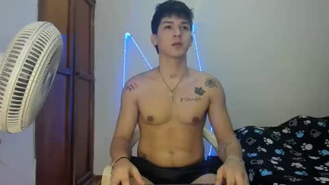 Snapshot of maaster420 chatting on September 25, 9:07 pm itgram pezlo josue online show from September 25, 9:07 pm