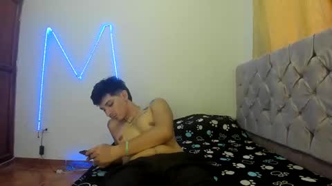Snapshot of maaster420 chatting on October 5, 8:29 pm itgram pezlo josue online show from October 5, 8:29 pm