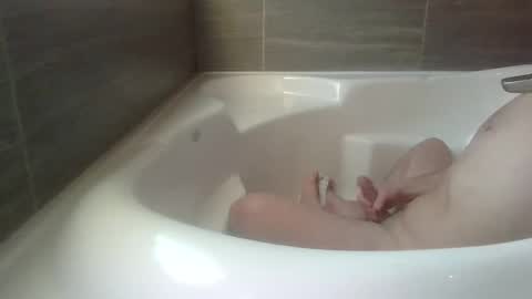 mac_113 online show from January 3, 10:19 pm