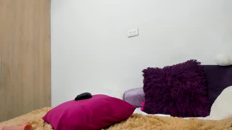 Snapshot of macarenaawills chatting on January 27, 7:24 pm macarenaawills online show from January 27, 7:24 pm